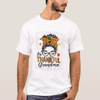 Thankful Grandma Messy Bun Tシャツ