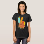 Thankful Teacher Funny Thanksgiving Peace Hand Sig Tシャツ (正面フル)