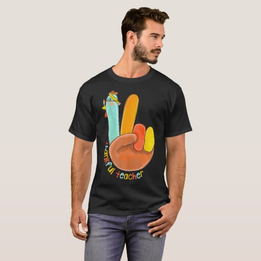 Thankful Teacher Funny Thanksgiving Peace Hand Sig Tシャツ (正面フル)