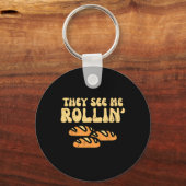 Thanksgiving Bread They See Me Rollin Fun Pun Men  キーホルダー (正面)