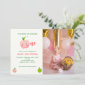 The Apple of Our Eyesの最初の誕生日の写真 招待状 (スタンド正面)