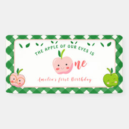 The Apple of Our Eyesの最初の誕生日 横断幕