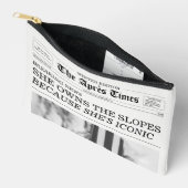 The Après Times Newspaper She Owns The Slopes アクセサリーポーチ (見開き)