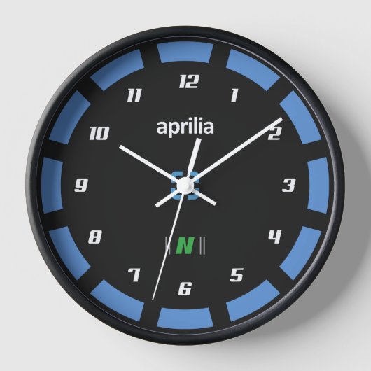 The Aprilia Clock 壁時計 (正面)