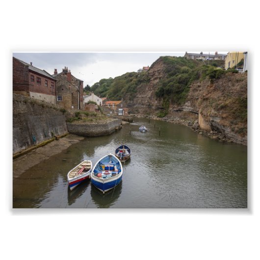 The Calm of Staithes Beck フォトプリント (正面)