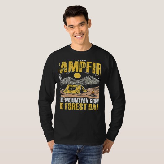 The Campfire Forest Camp Travel Hiking Camper Camp Tシャツ (正面フル)