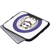 The Cat and The Moon 2025 ラップトップスリーブ (正面下部)