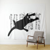 The cat hangs on musical notes タペストリー (インサイチュ(横))