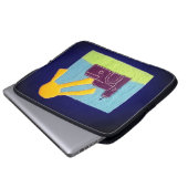 The church ラップトップスリーブ (正面下部)