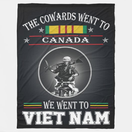 THE COWARDS WENT TO CANADA フリースブランケット (正面)