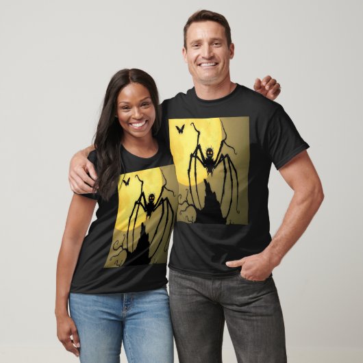 The Dark Spider Under the Full Moon Tシャツ (ユニセックス)