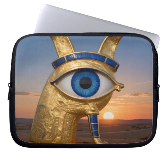 The Egyptian Eye  ラップトップスリーブ (正面)