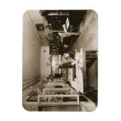 The Faberge Workshop (b/w photo) マグネット (縦)
