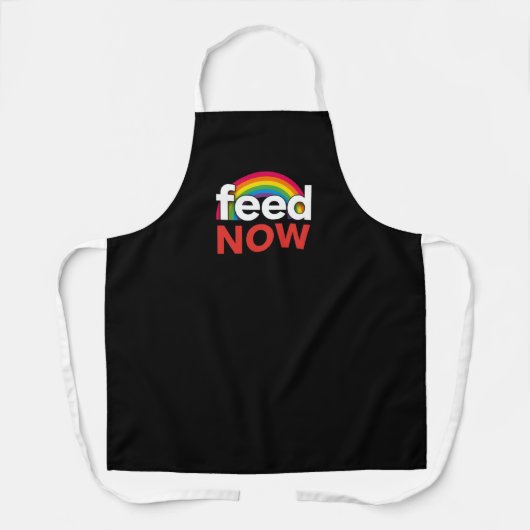 The Feed Now” Apron – Funny Cooking & BBQ Gift エプロン (正面)