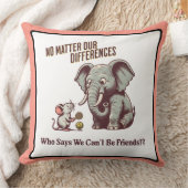 The Friendly Elephant and Mouse クッション (ブランケット)