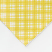 The front of the fleece blanket features a yellow  フリースブランケット (角)