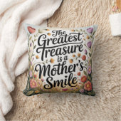 The Greatest Treasure Is A Mother's Smile クッション (ブランケット)