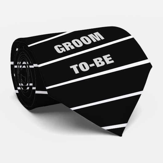 the GROOM TO-BE Text Bold Black and White Stripes ネクタイ (ロール)