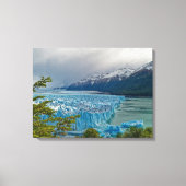 The impressive Perito Moreno Glacier キャンバスプリント (正面)