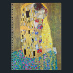 The Kiss by Gustav Klimt, Vintage Art Nouveau ノートブック<br><div class="desc">The Kiss (Der Kuss) (1907/08) by Gustav Klimt is probably his most famous work. Klimt began work on it in 1907 and it is the highpoint of his so-called 'Golden Period'. The Kiss is a vintage Victorian Era Symbolism fine art love and romance painting featuring a romantic couple in various...</div>