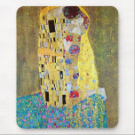 The Kiss by Gustav Klimt, Vintage Art Nouveau マウスパッド<br><div class="desc">The Kiss (Der Kuss) (1907/08) by Gustav Klimt is probably his most famous work. Klimt began work on it in 1907 and it is the highpoint of his so-called 'Golden Period'. The Kiss is a vintage Victorian Era Symbolism fine art love and romance painting featuring a romantic couple in various...</div>