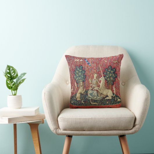 The Lady and the Unicorn (Sight) Throw Pillow クッション (椅子)