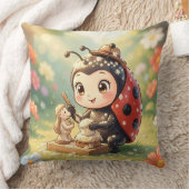 The Ladybug and the Hidden Nectar Kingdom.9 クッション (ブランケット)