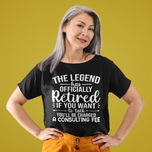 The Legend Has Officially Retired Funny Retirement Tシャツ