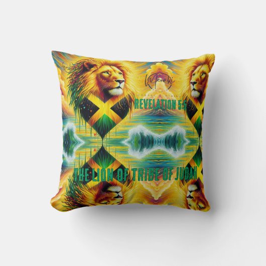 The lion of tribe of Judah クッション (正面)