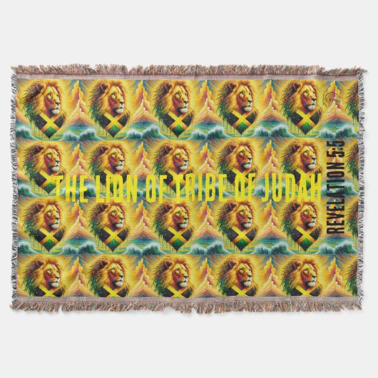 The lion of tribe of Judah T-Shirt スローブランケット (正面)