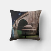 The London Bridge, Lake Havasu, Az クッション (裏面)