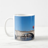 The London Bridge, Lake Havasu, Az コーヒーマグカップ (左)