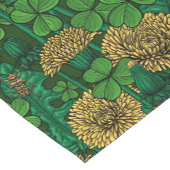 The meadow in green and yellow ショートテーブルランナー (コーナー)