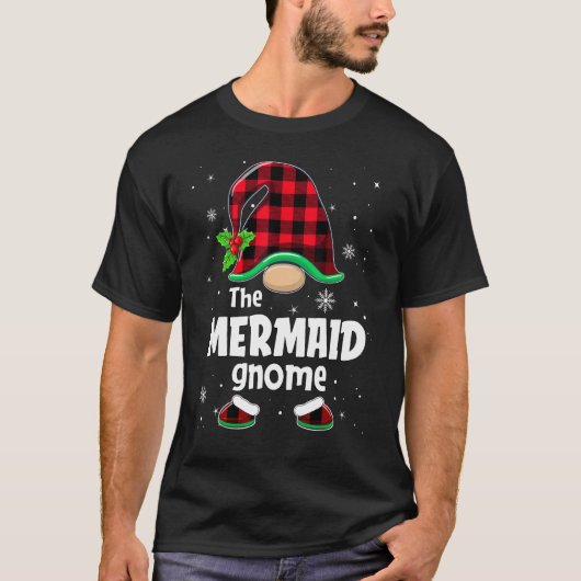 The Mermaid Gnome Buffalo Plaid Christmas Matching Tシャツ (正面)