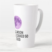 The Moon Never Looked So Good T-Shirt カフェラテマグ (右アングル)