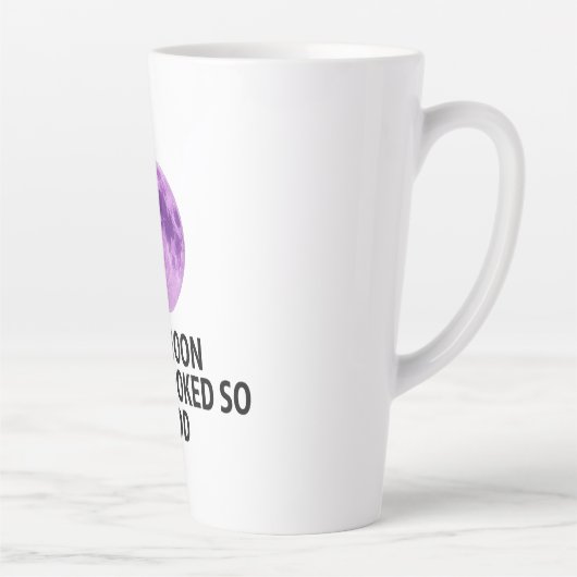 The Moon Never Looked So Good T-Shirt カフェラテマグ (右)