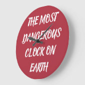 THE MOST DANGEROUS BLANKET ON EARTH Fleece Blanket ラージ壁時計 (傾斜)