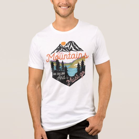 The Mountains Are Calling Vintage Hiking Adventure トライブレンドＴシャツ (正面)