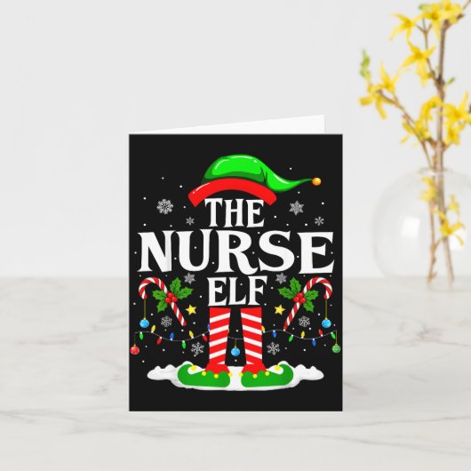 The Nurse Elf Christmas Nursing Funny Rn Christmas カード (黄色い花)