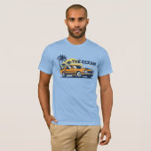 The Ocean Is Calling Retro Beach Car Summer Tシャツ (正面フル)