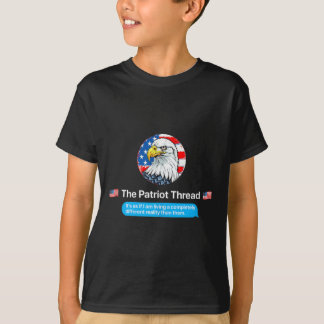 The Patriot Thread Living A Completely Different R Tシャツ