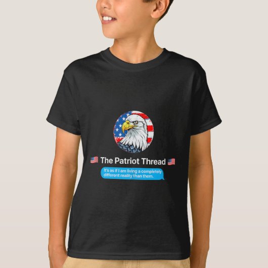 The Patriot Thread Living A Completely Different R Tシャツ (正面)