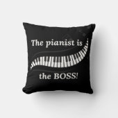 The pianist is the BOSS Pillow クッション (正面)