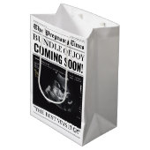 The Pregnancy Times Newspaper Custom Baby Photo ミディアムペーパーバッグ (正面アングル)
