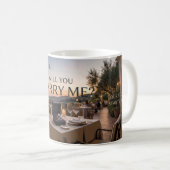 The Question Reveals Romantic Marriage Proposal コーヒーマグカップ (正面右)