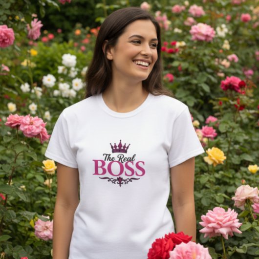 The Real Boss Women’s Graphic Tee Tシャツ