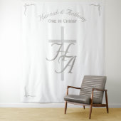 The Refined Catholic Silver & White Wedding タペストリー (インサイチュ)