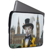 The Regal Sphynx in his dashing suit at Parliament ラップトップスリーブ (正面右)