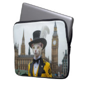 The Regal Sphynx in his dashing suit at Parliament ラップトップスリーブ (正面左)