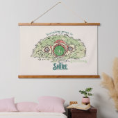THE SHIRE™ではすべてが育つ 吊り下げ型タペストリー (寝室)